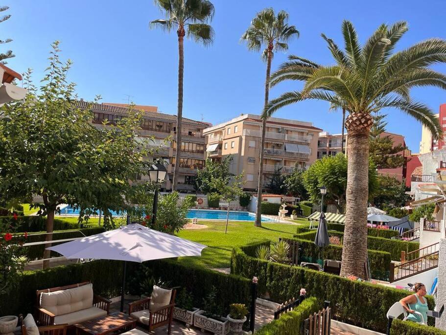 Bungalow Con Jardin Y Piscina Cerca De La Playa Oropesa del Mar Bagian luar foto