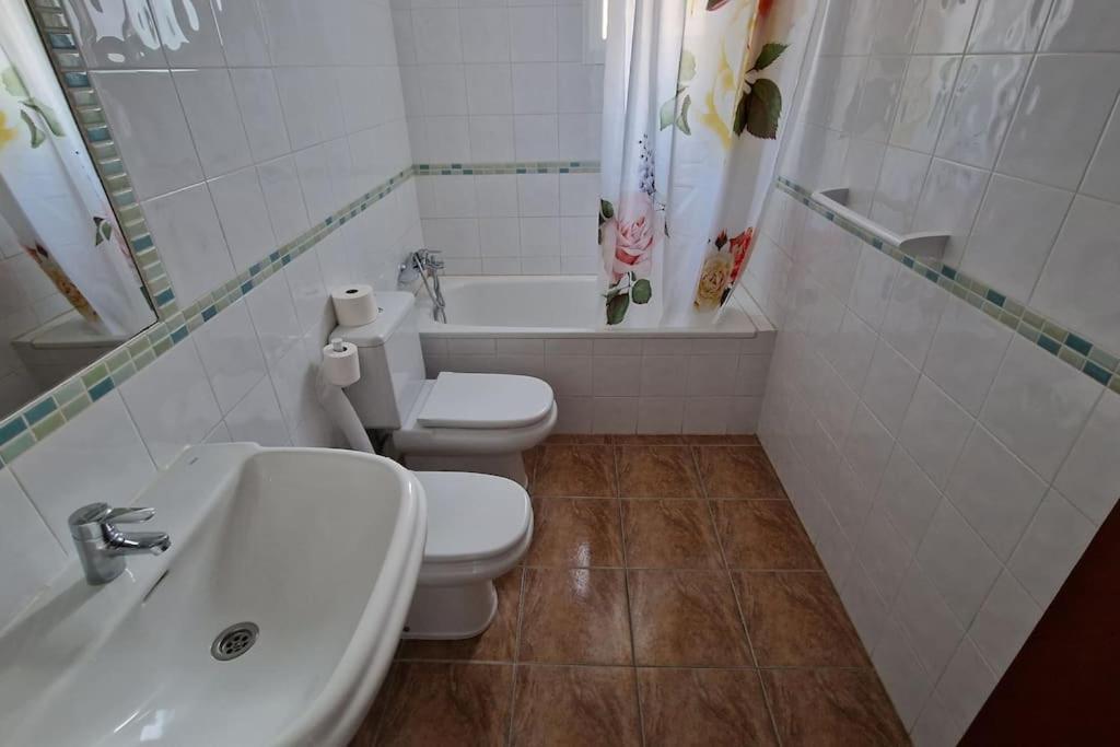 Bungalow Con Jardin Y Piscina Cerca De La Playa Oropesa del Mar Bagian luar foto