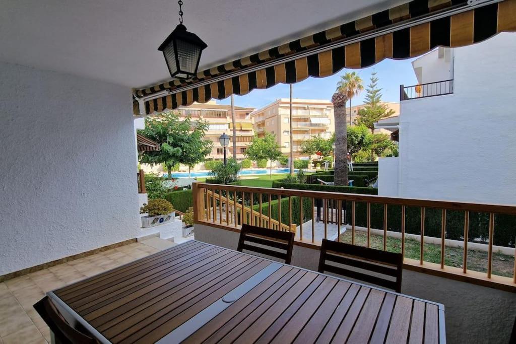 Bungalow Con Jardin Y Piscina Cerca De La Playa Oropesa del Mar Bagian luar foto
