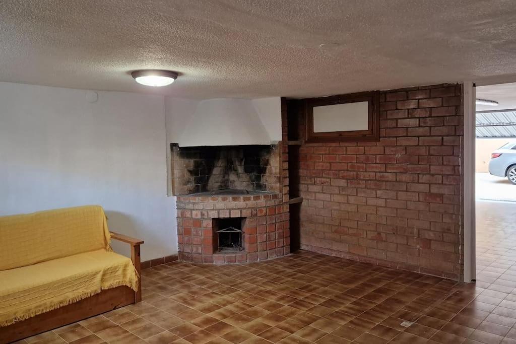 Bungalow Con Jardin Y Piscina Cerca De La Playa Oropesa del Mar Bagian luar foto